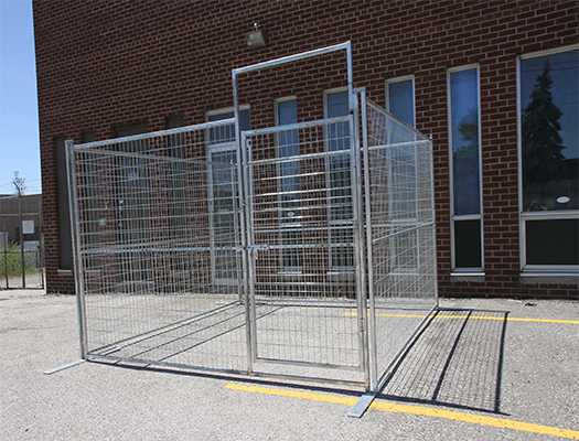 portable temporary fencing