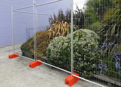 pedestrian fencing system